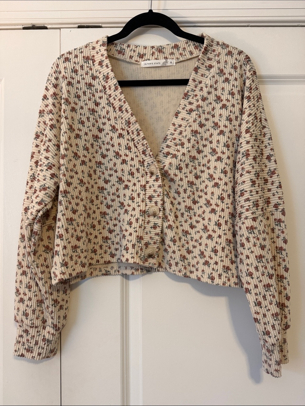 Altard State Cream Floral Cropped Cardigan Sweater